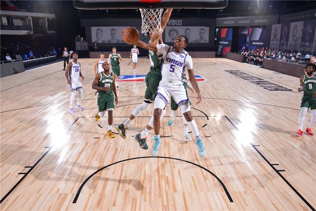 载入史册 载入史册