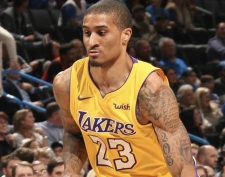 体育中超五佳球：老将汪嵩低射献绝杀