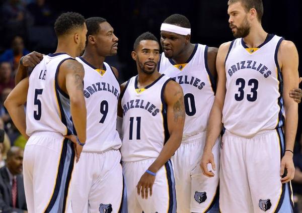 年轻球队防 年轻球队防